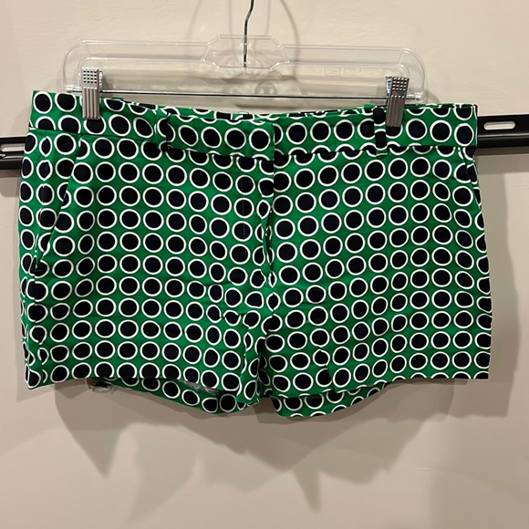 Michael Michael Kors Green, Black and White Circular Print Chino Shorts Size 12 - Picture 1 of 7